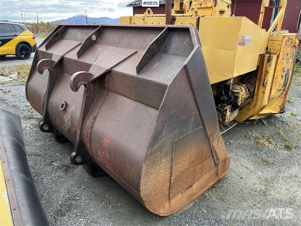 Volvo L180C Chargeuse sur pneus