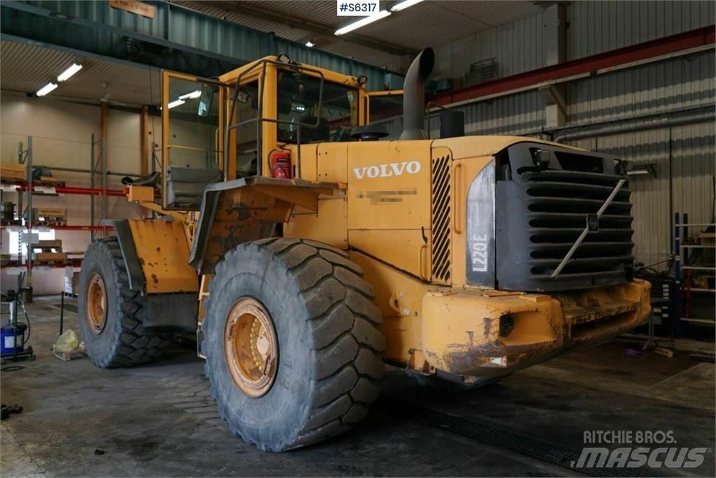 Volvo L220E Chargeuse sur pneus
