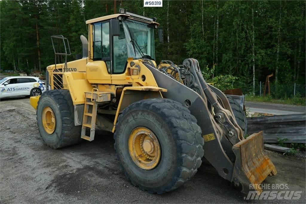 Volvo L220F Chargeuse sur pneus