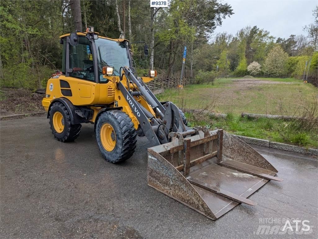 Volvo L25F Bouteurs sur roues