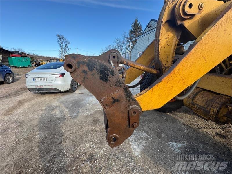 CAT 938G Chargeuse sur pneus
