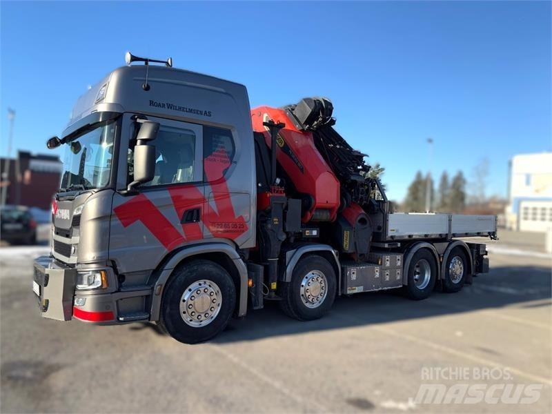 Scania R500 Camion plateau ridelle avec grue