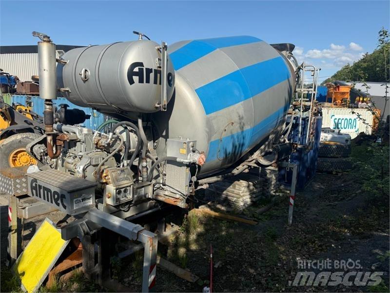 Volvo Armec Autre camion