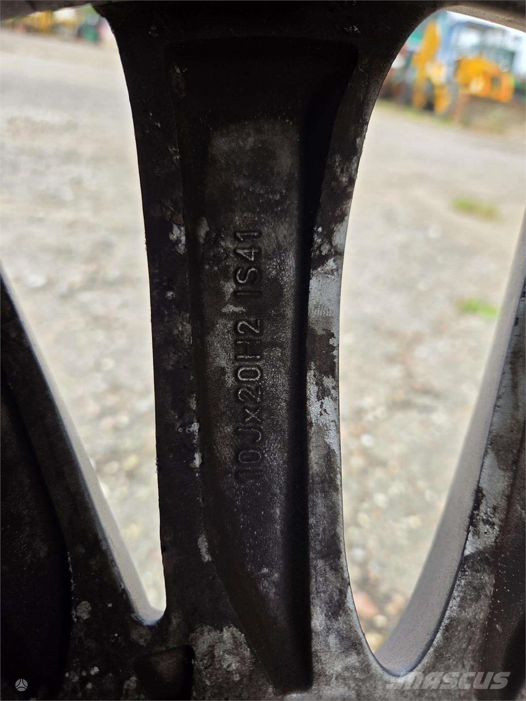 BMW  Pneus, roues et jantes