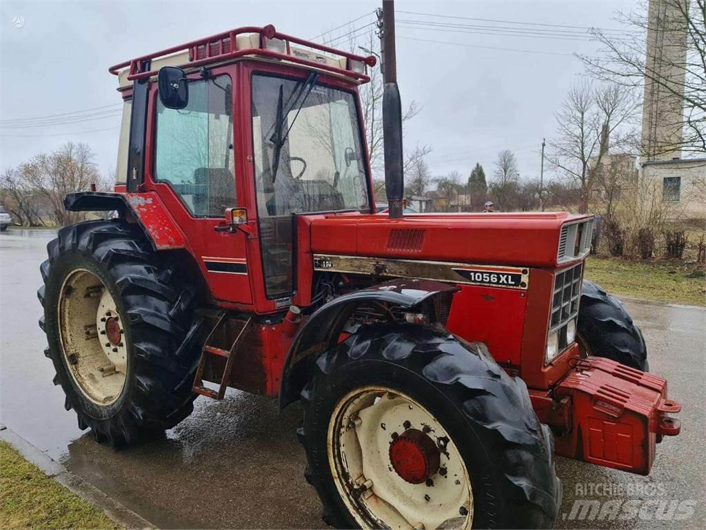 Case IH 1056 XL Tracteur