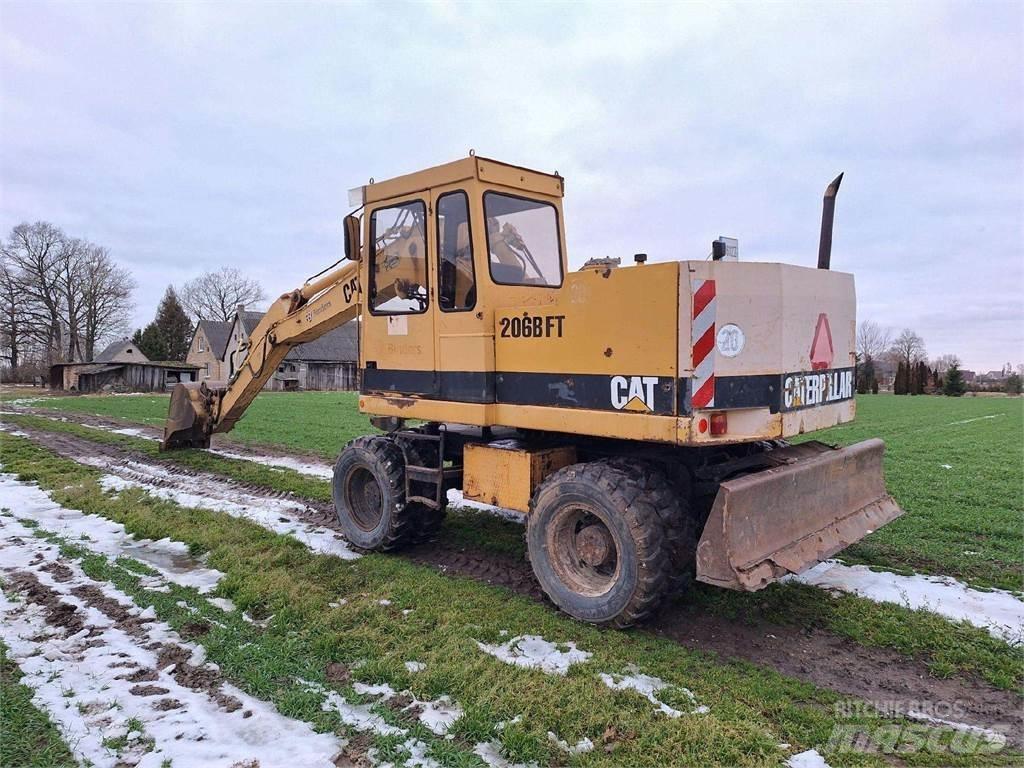 CAT 206 B FT Pelle sur chenilles