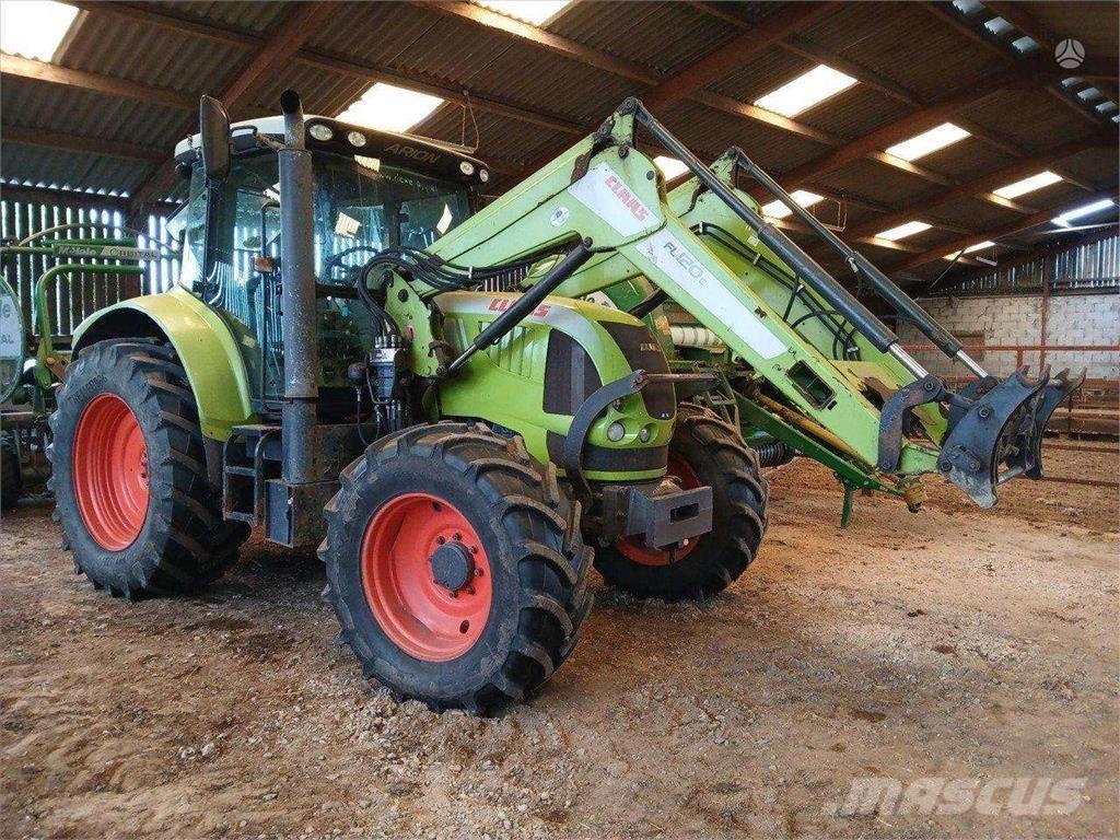 CLAAS Arion 620 Tracteur