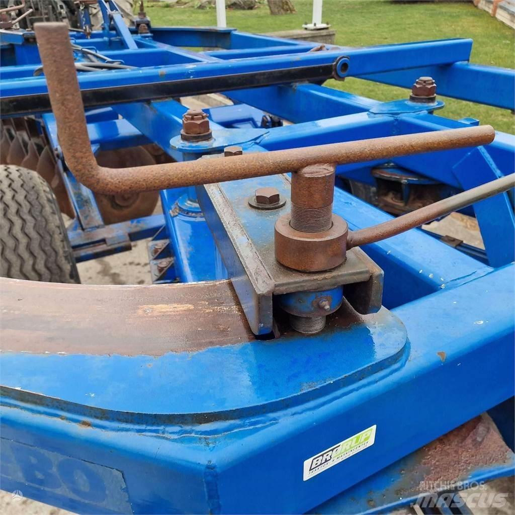 Dal-Bo AXL 44 Vibroculteur