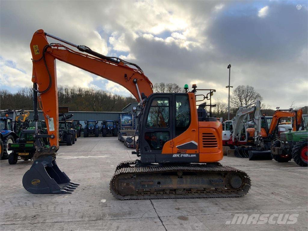 Doosan DX140 LCR Pelle sur chenilles