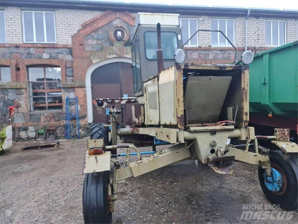Fortschritt E 302 Moissonneuse batteuse