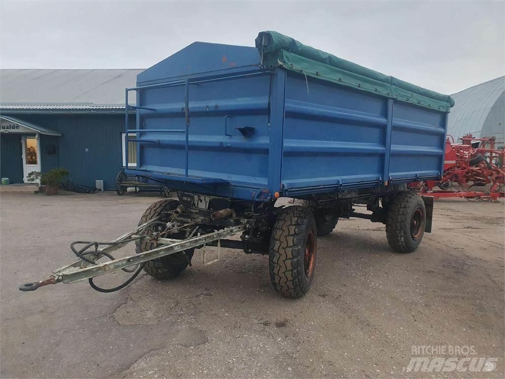 Fortschritt HW 80 Remorque benne