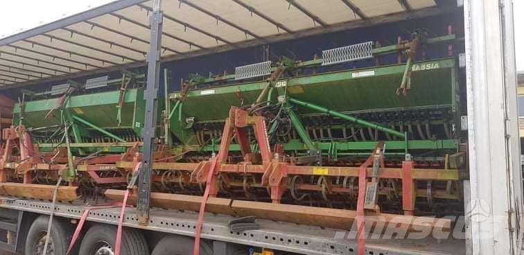 Hassia 4 metrai Semoir