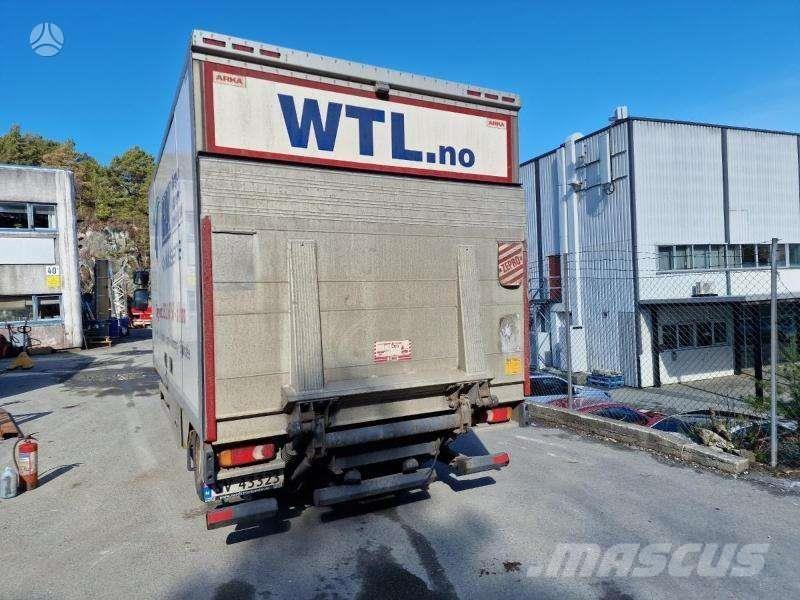 Iveco MIDLUM Camion Fourgon