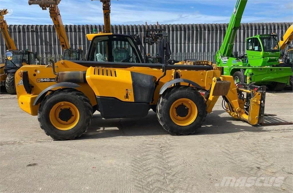 JCB 540-140 Chariot télescopique