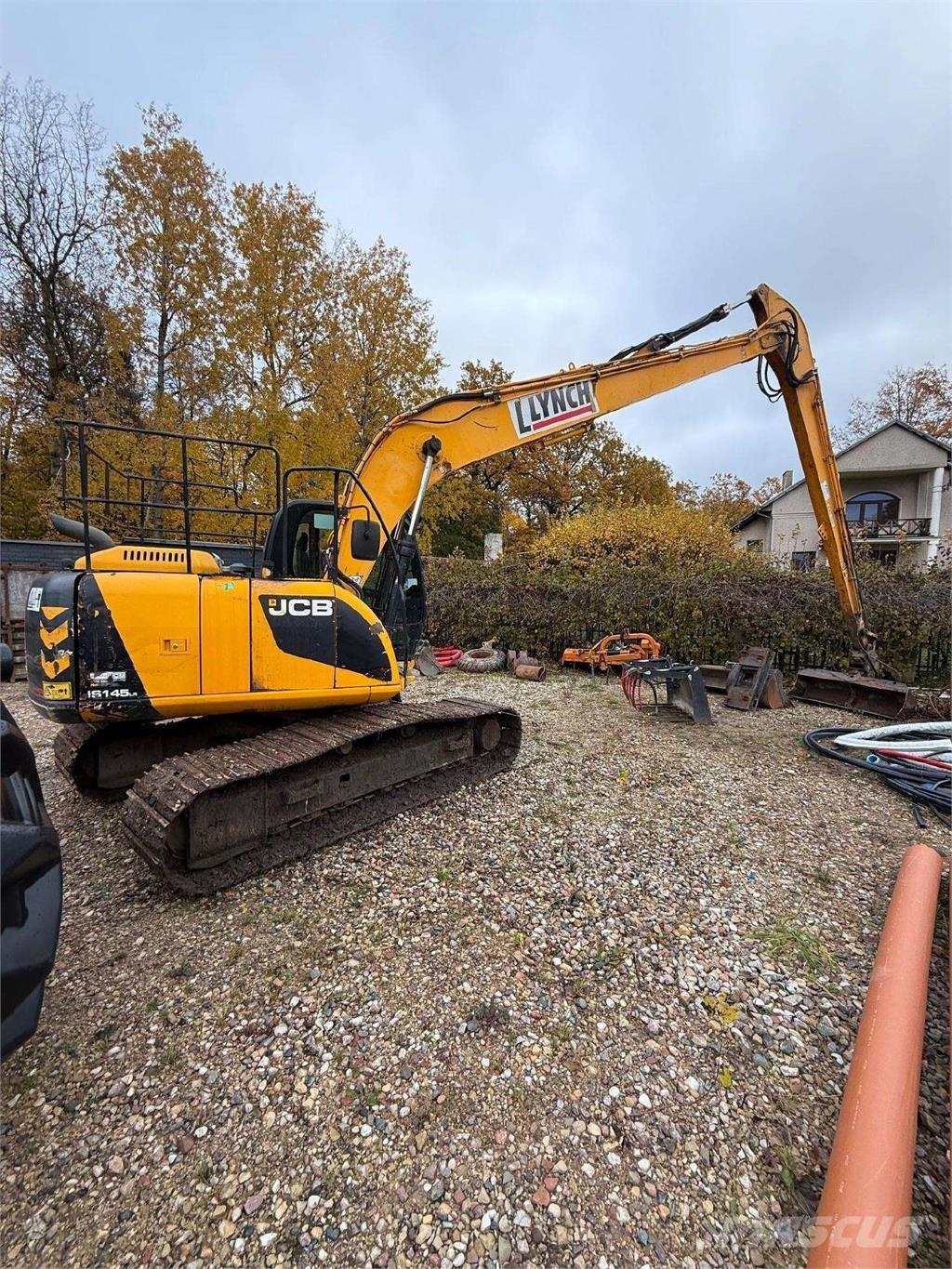 JCB JS145LR Pelle sur chenilles