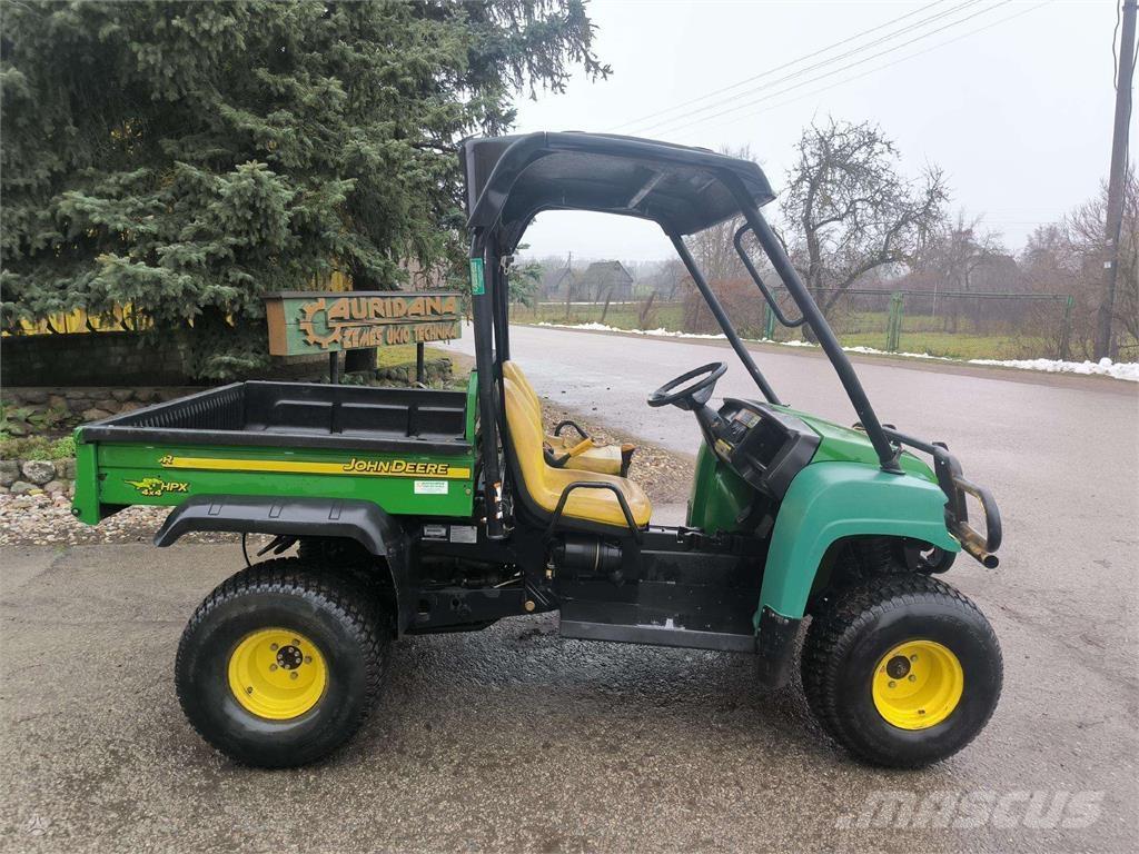 John Deere  Quad
