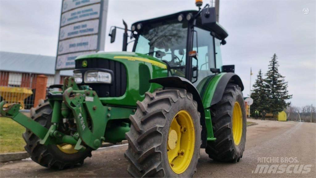 John Deere 5820 Tracteur