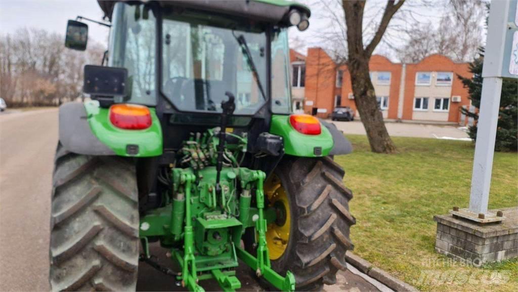 John Deere 5820 Tracteur