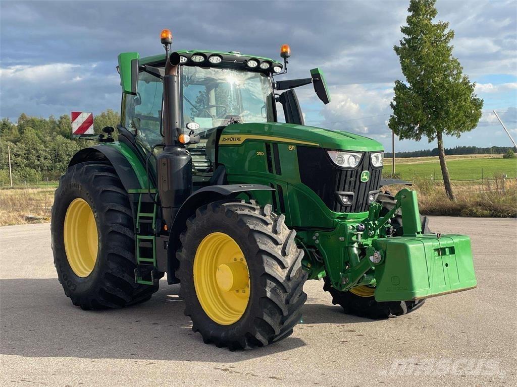 John Deere 6R 250 Tracteur