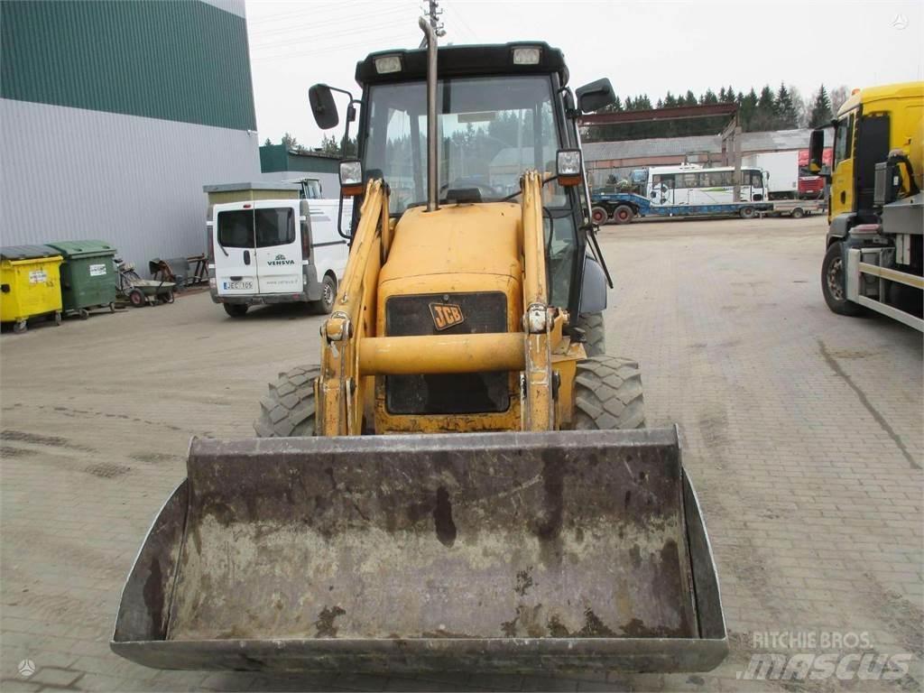  JSB 2CX Chargeuse sur pneus