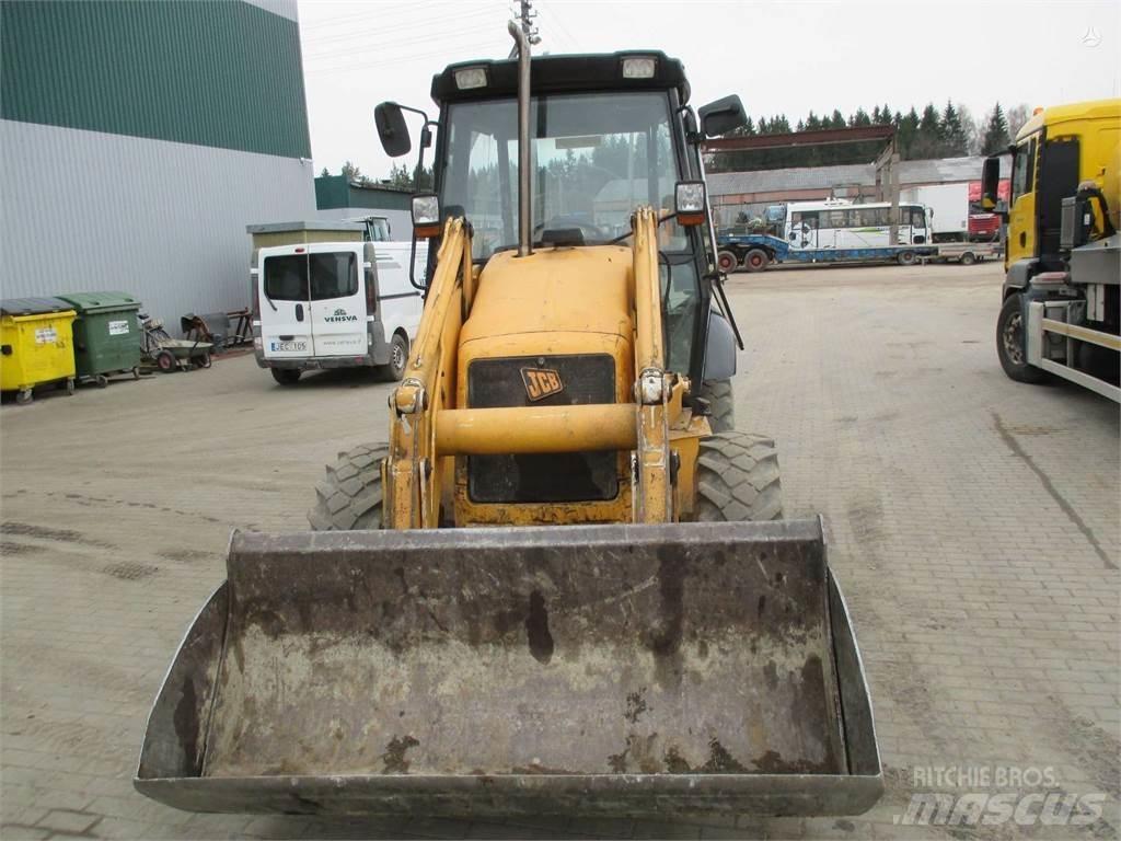  JSB2CX Chargeuse sur pneus