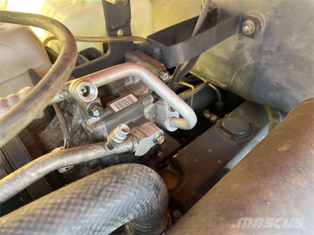 Kubota KL 385 Tracteur