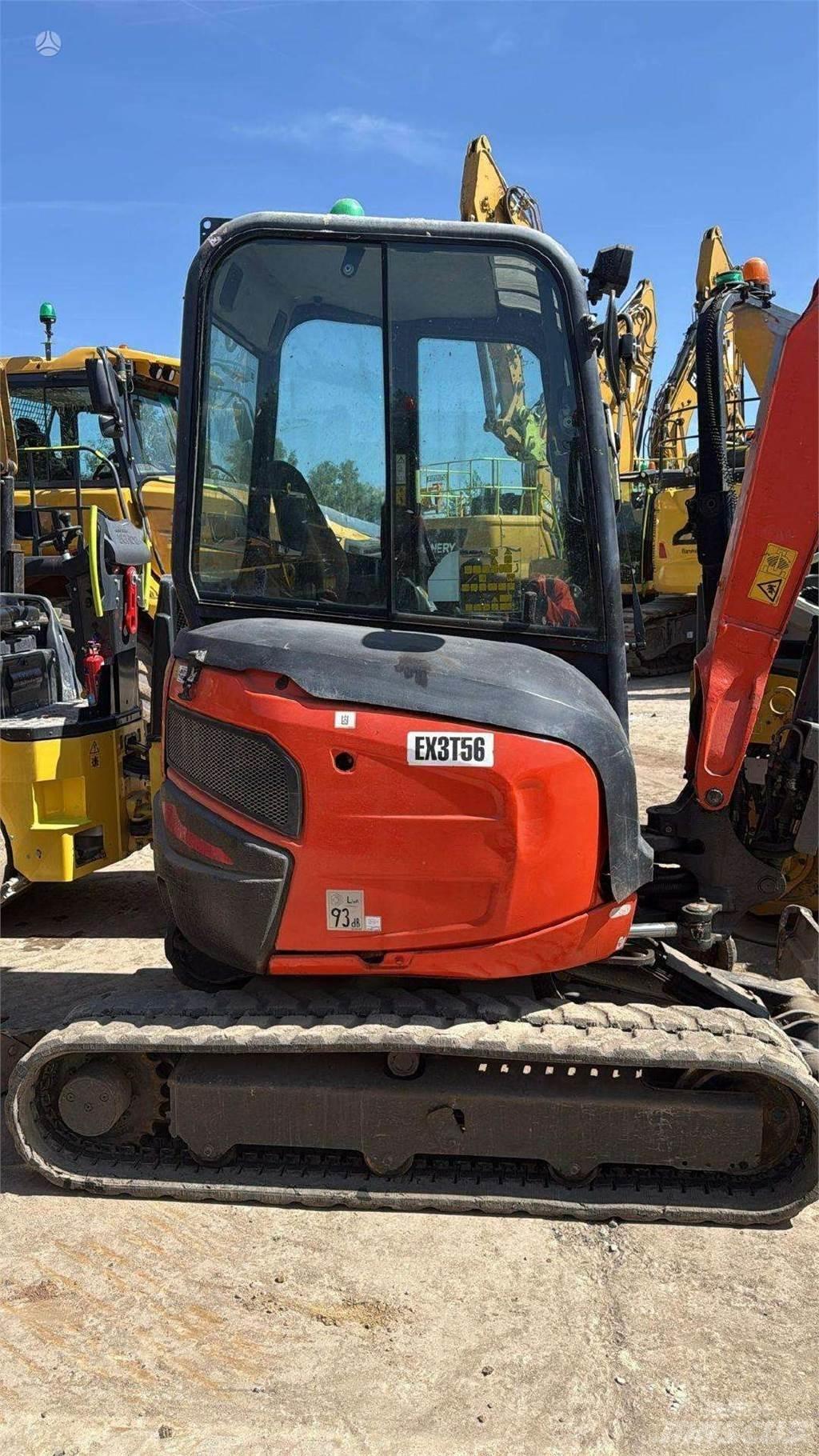 Kubota U27-4 Mini pelle < 7t