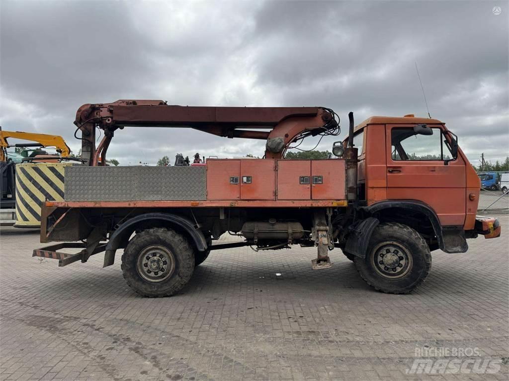 MAN 9.150 4x4 14m. Camion nacelle