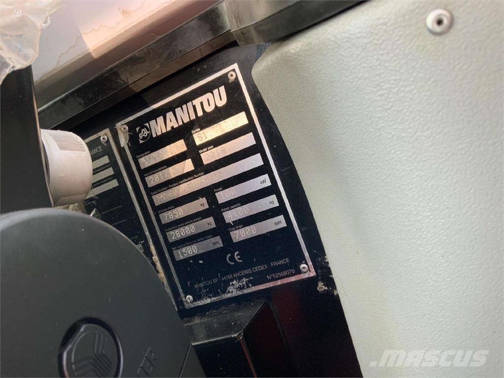 Manitou MLT741 Chargeur frontal, fourche