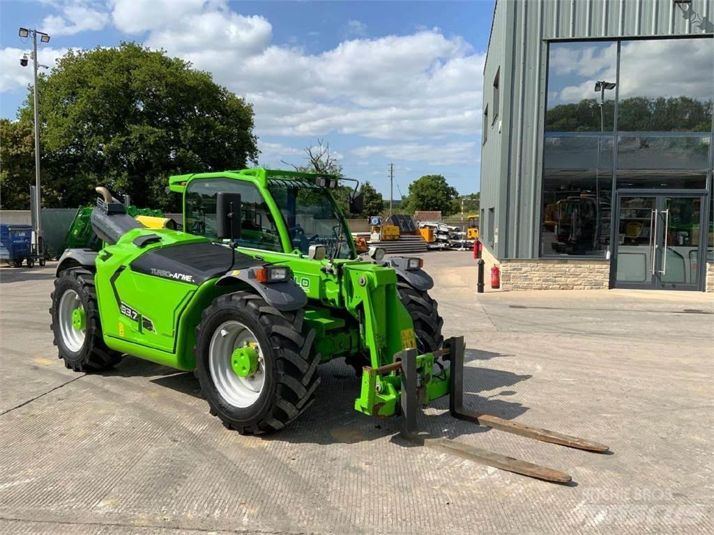 Merlo TF33.7 Chargeur frontal, fourche