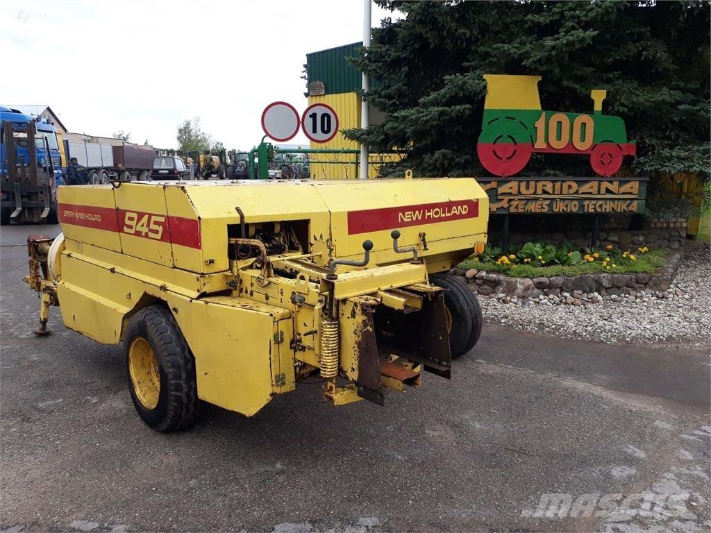 New Holland 945 Presse à balle ronde