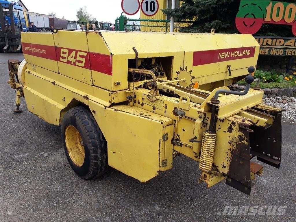 New Holland 945 Presse à balle ronde