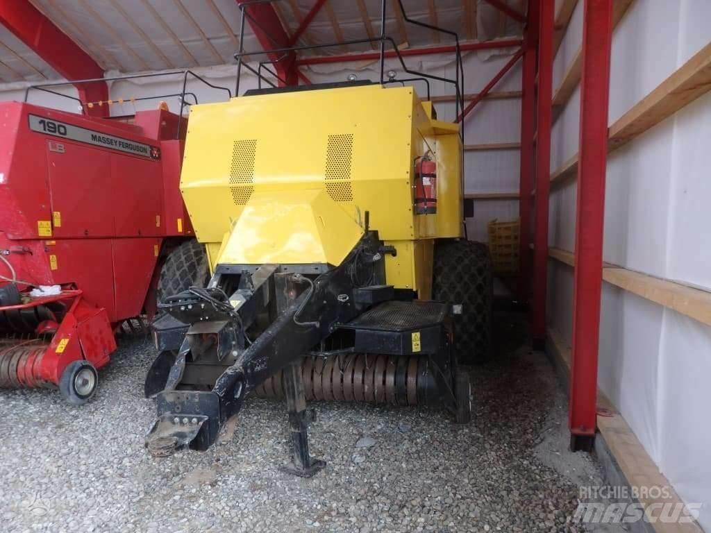 New Holland BB980 Presse à balle ronde