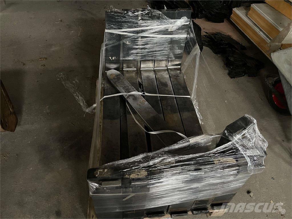 Toyota RRE200 Autres Chariots élévateurs