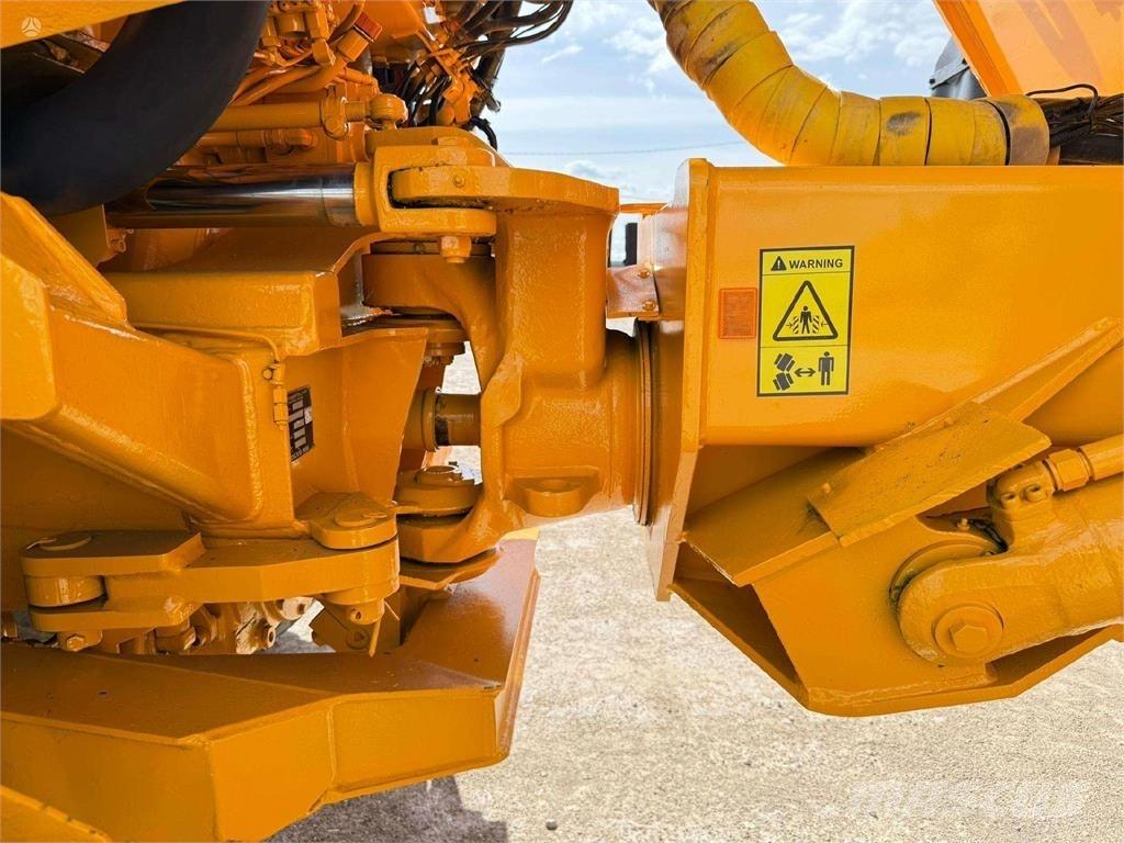 Volvo A25C Tombereau articulé