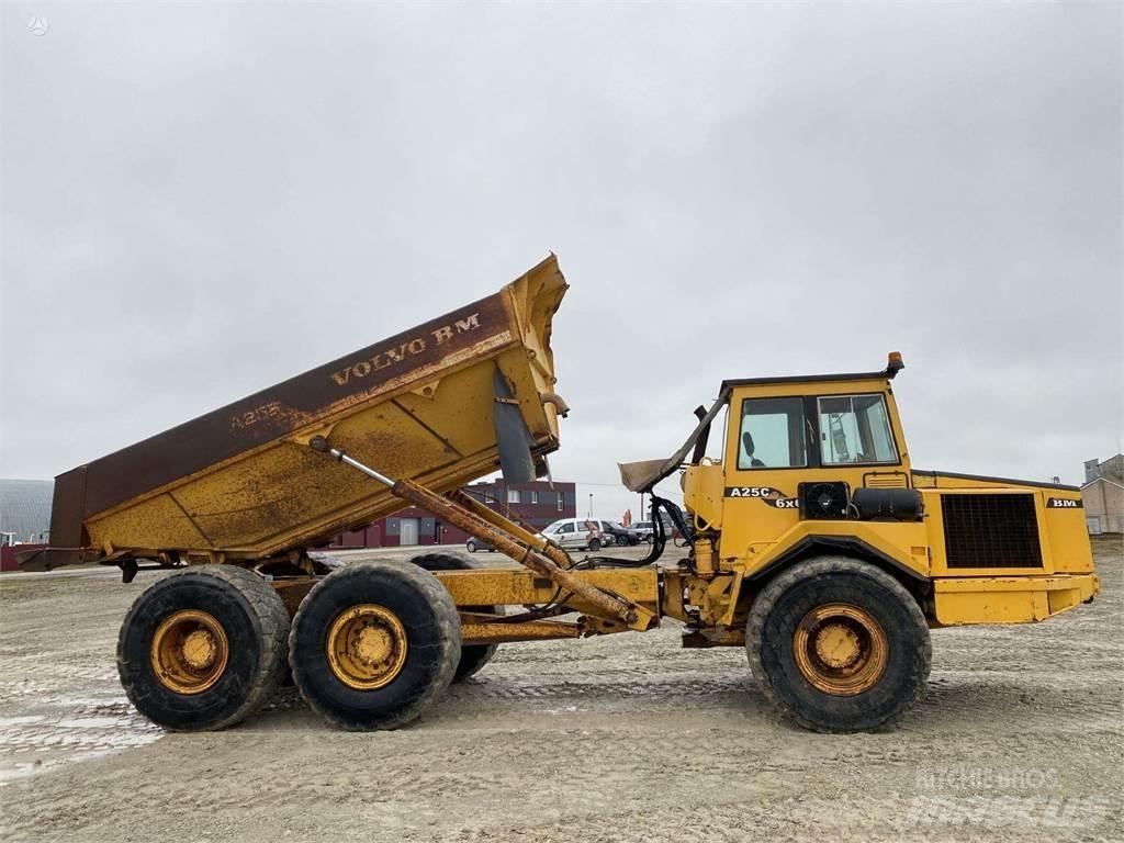 Volvo A25C , Nr.2 Tombereau articulé