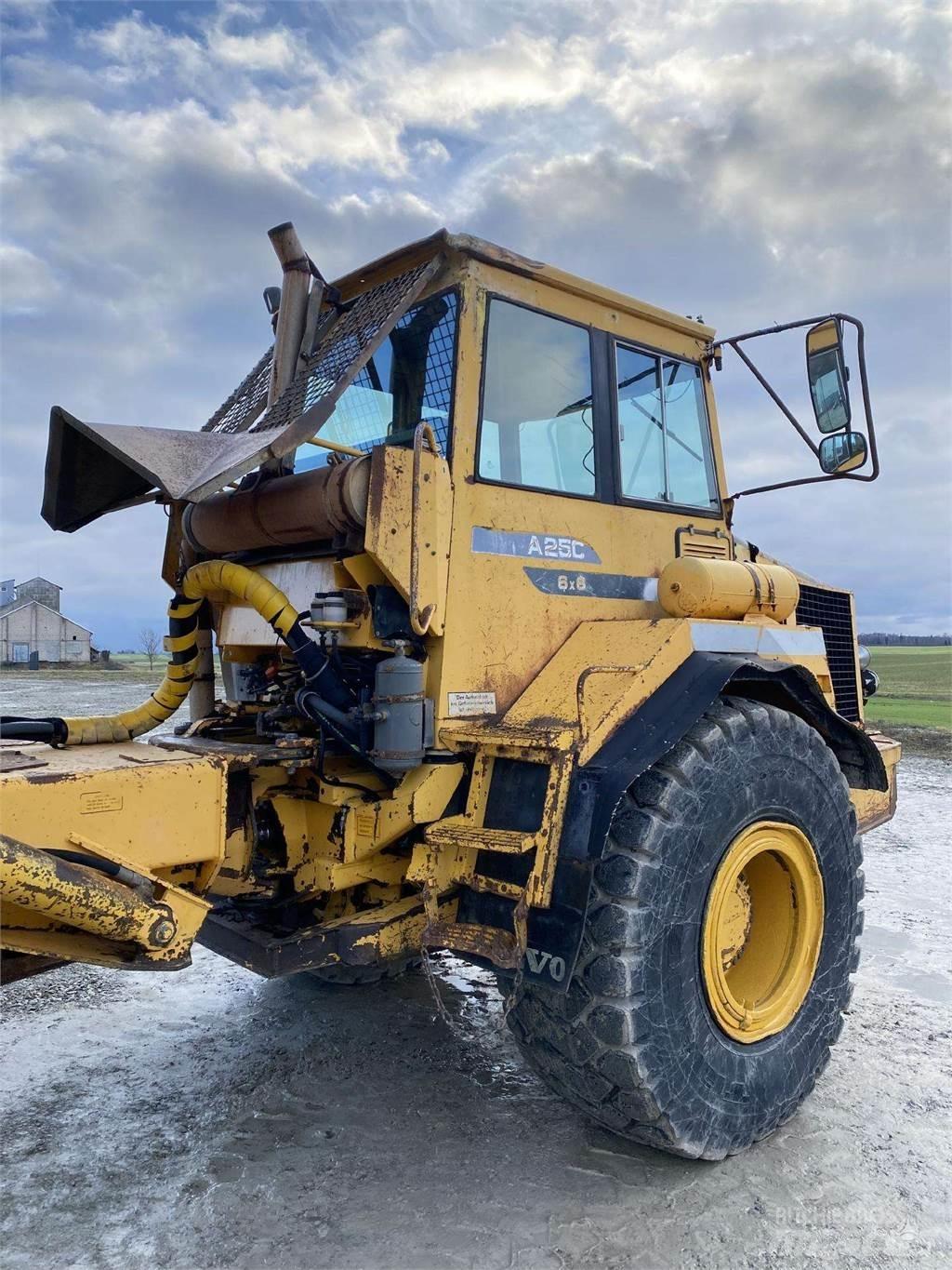 Volvo A25C , Nr.4 Tombereau articulé