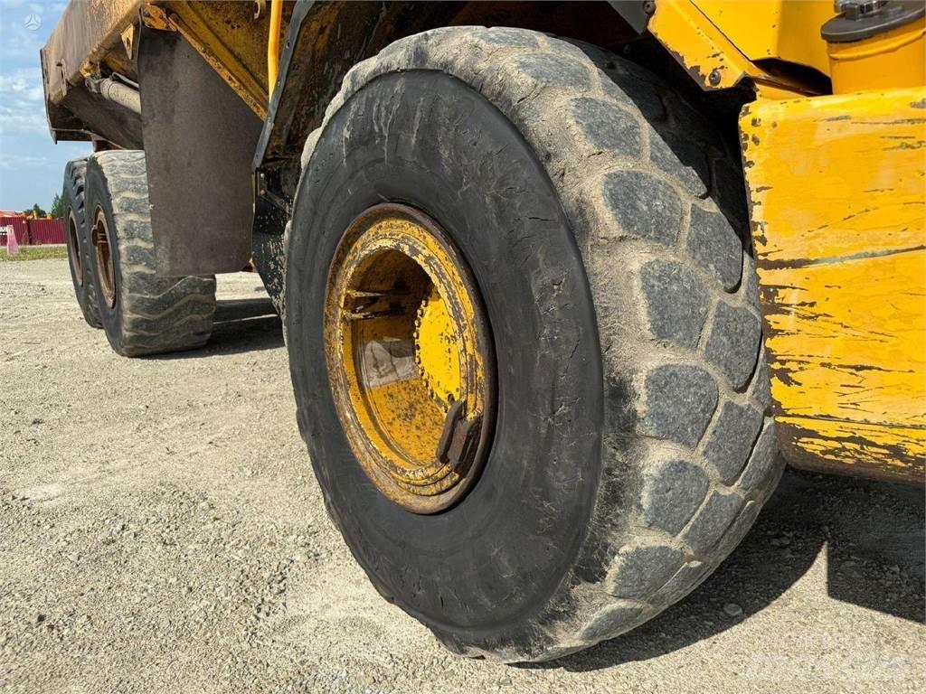 Volvo A25D Tombereau articulé