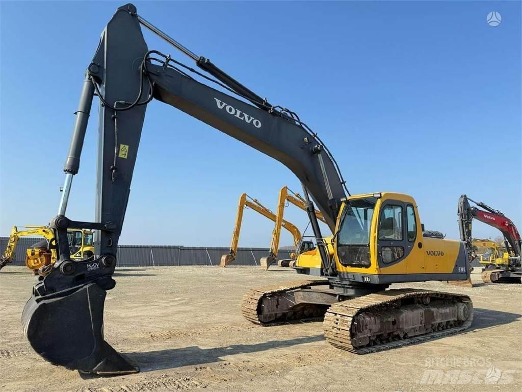 Volvo EC 240 LC Pelle sur chenilles