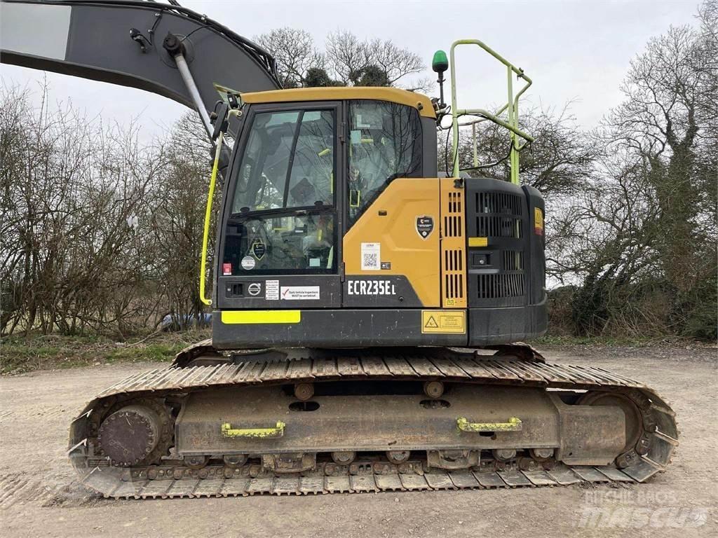 Volvo ECR235EL Pelle sur chenilles