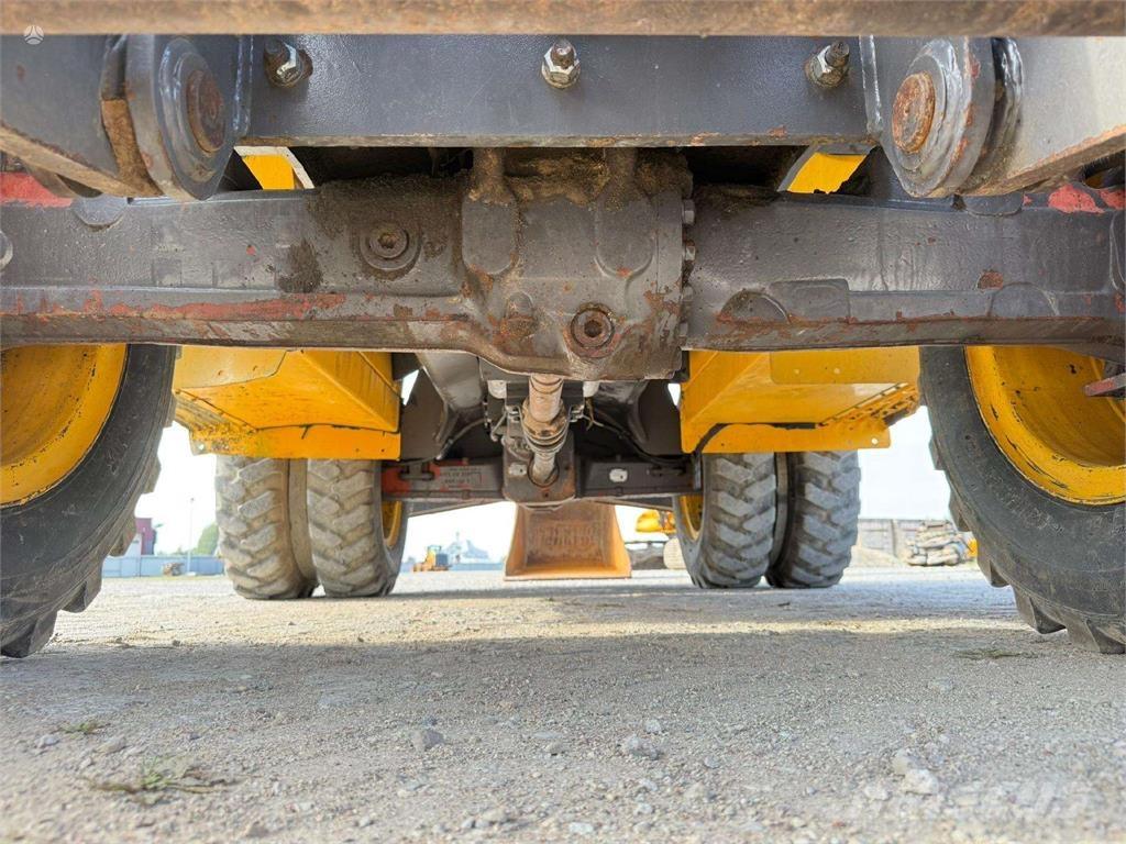 Volvo EW 140 B Pelle sur pneus