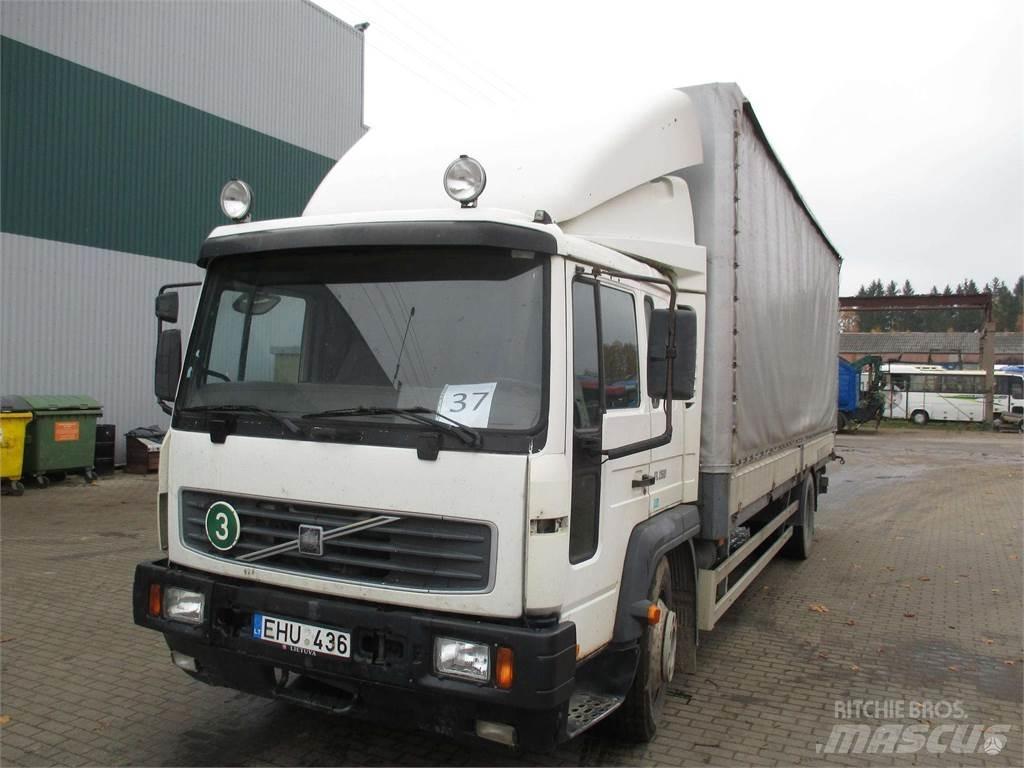 Volvo FL6 Camion à rideaux coulissants (PLSC)