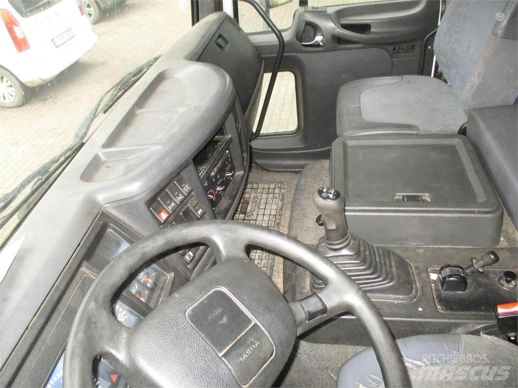 Volvo FL6 Camion à rideaux coulissants (PLSC)