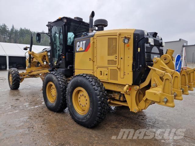 CAT 12M Niveleuse