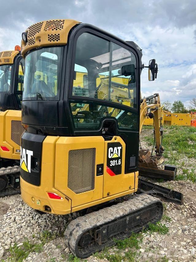 CAT 301.6 Mini pelle < 7t