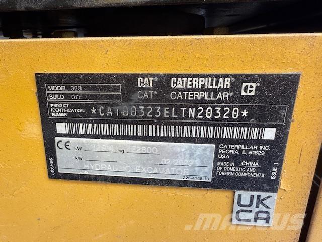 CAT 323-07 Pelle sur chenilles