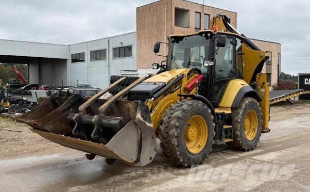 CAT 444 Tractopelle