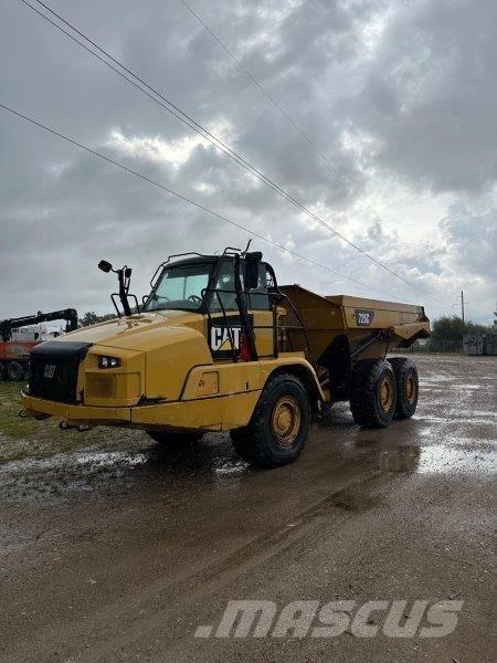 CAT 725C Tombereau articulé