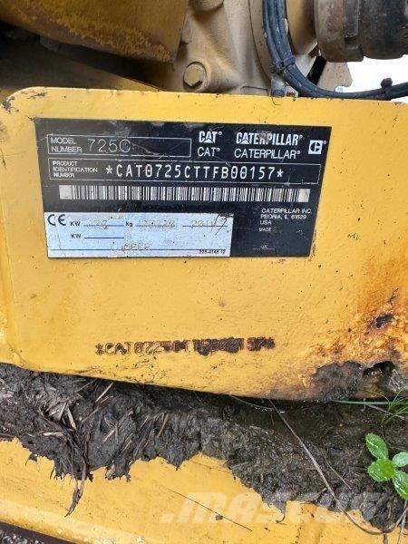 CAT 725C Tombereau articulé