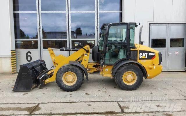 CAT 906M Chargeuse sur pneus